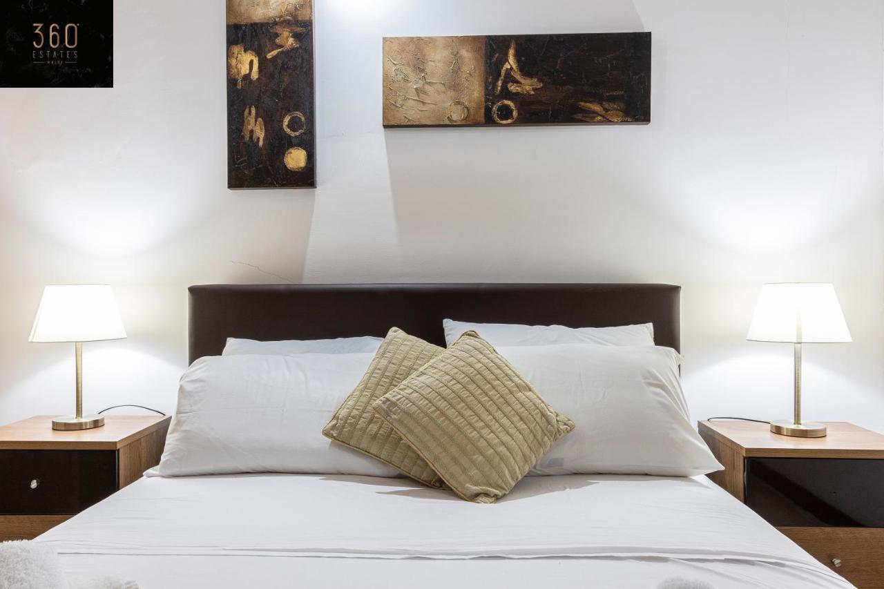 Seafront - Top Location, Top Floor With Wifi & Ac By 360 Estates Valletta Exterior photo